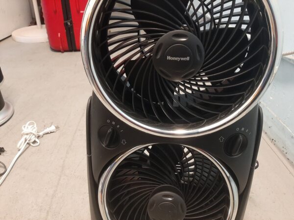 Honeywell Turbo Force High Performance Fan HT-9700 - Image 3