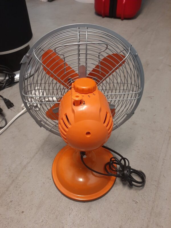 Sunbeam® Designer Series™ 12-inch Table Fan - Image 5