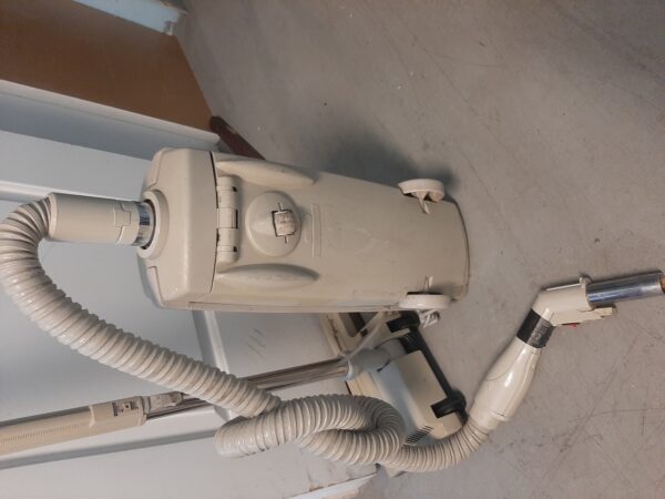 Electrolux System 90 cannister vacuum - Image 9
