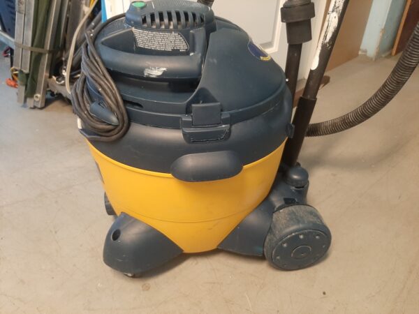 RONA 13 Gallons 6.5 Hp Portable Blower - Image 7