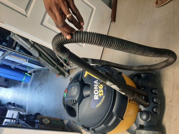 RONA 13 Gallons 6.5 Hp Portable Blower - Image 11