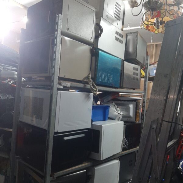 Microwaves / Micro-ondes - Image 2