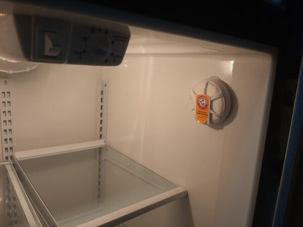 Frigidaire electrolux refrigirator top mount - Image 2