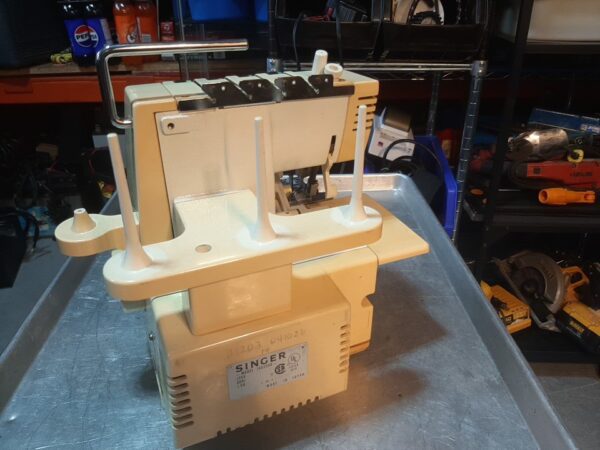 SINGER ULTRALOCK 14U234 Sewing Machine Serger - Image 3