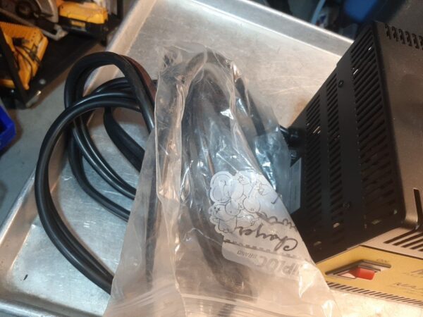 MajorPower Major Power Major Charge 24V Charger - Image 3