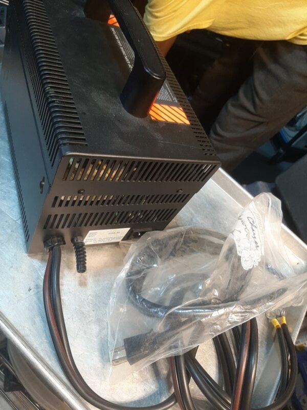 MajorPower Major Power Major Charge 24V Charger - Image 10