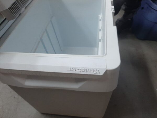 Koolatron Kargo Kooler P65 Thermoelectric Iceless 12V Cooler Warmer 31L