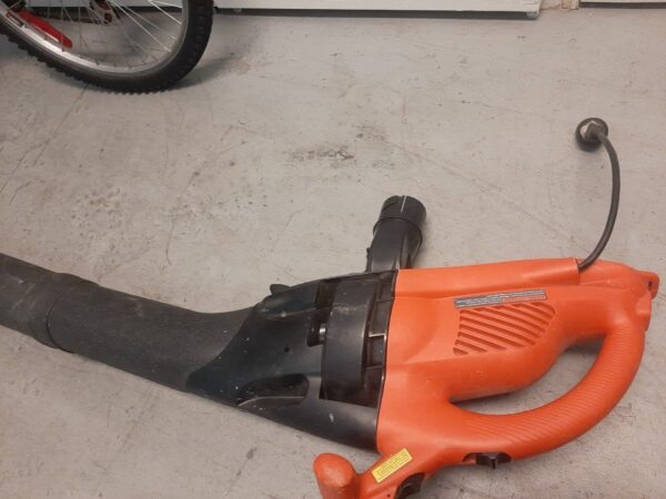 Black & Decker BV2500 Leaf Blower & Vacuum - Image 5