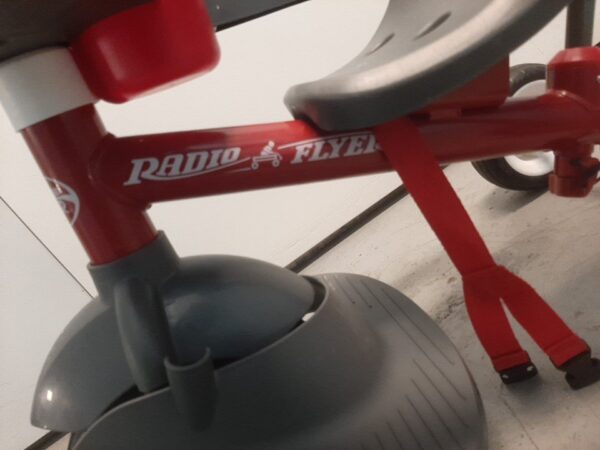 Radio Flyer 4-in-1 Stroll ‘N Trike with Activity Tray - Image 11