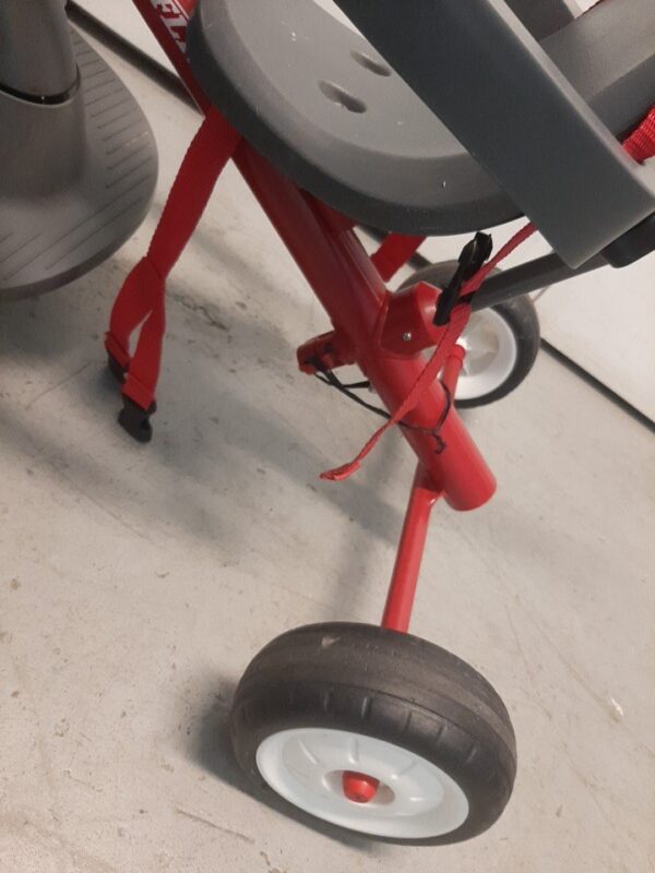 Radio Flyer 4-in-1 Stroll ‘N Trike with Activity Tray - Image 5