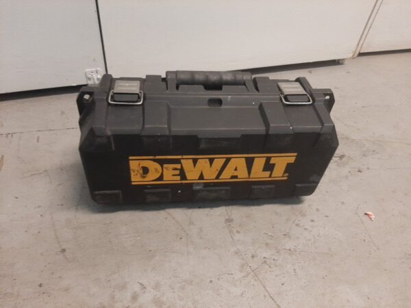 DEWALT 4-1/2 in. Small Angle Grinder with One-Touch™ Guard, Model-DWE4011 - Image 4
