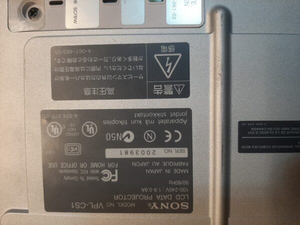 Sony VPL-CS1 SuperLite 3LCD Projector SVGA Portable w/Accessories - Image 5
