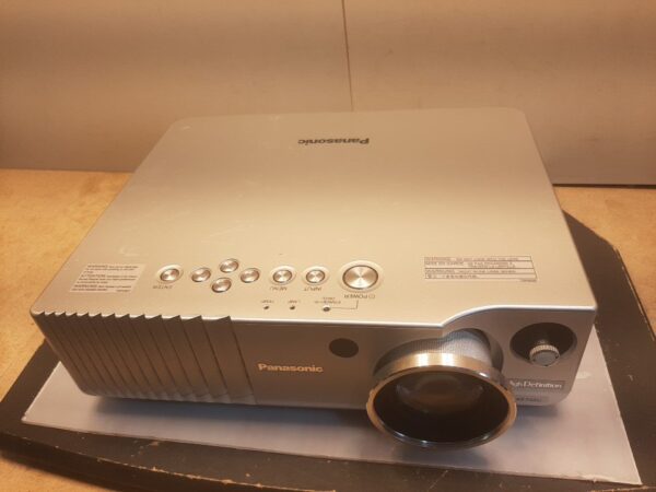 Panasonic PT-AE700U LCD Home Cinema LCD Projector HDMI WORKS Remote Manual AS-IS - Image 7