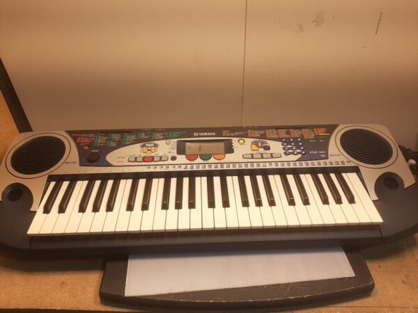 Yamaha PSR160 49-Note Portable Electronic Keyboard - Image 3