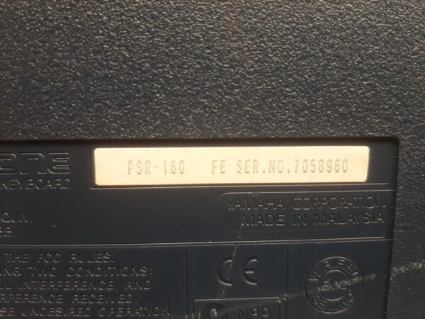 Yamaha PSR160 49-Note Portable Electronic Keyboard - Image 4