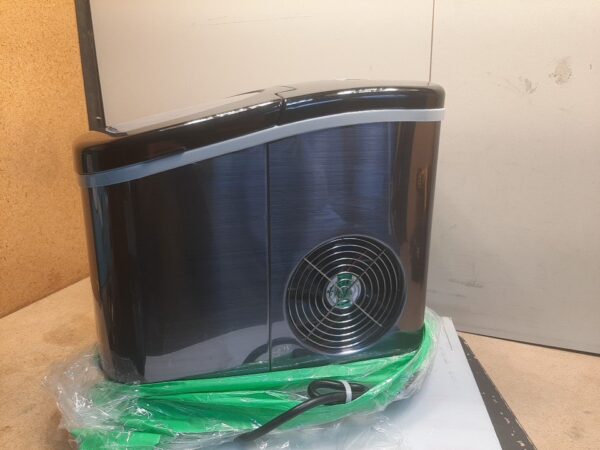 Frigidaire EFIC117-SSBLACK-SC 26 Lbs Portable Compact Maker - Image 5
