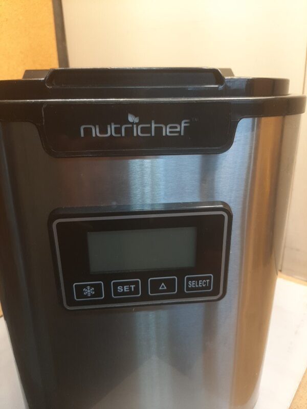 NutriChef Upgraded Digital Ice Maker Machine-Portable Stainless Steel Model-PICEM62 - Image 7