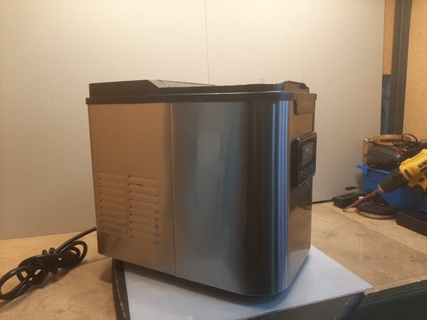 NutriChef Upgraded Digital Ice Maker Machine-Portable Stainless Steel Model-PICEM62 - Image 6