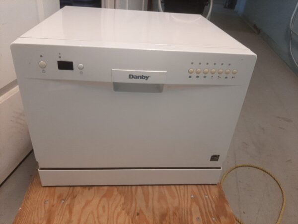 Danby Countertop 6 Place Setting Dishwasher - White SKU: DDW611WLED - Image 5