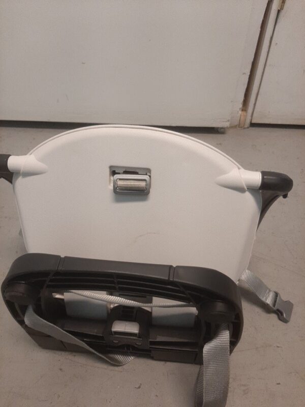 Peg Perego Realto Boosterhigh chair (used) - Image 4