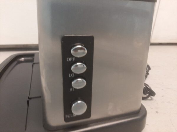 VillaWare Smoothie Bar Dual Station Blender & Server  Model# 5787 980 Watts 1400WPulse - Image 2