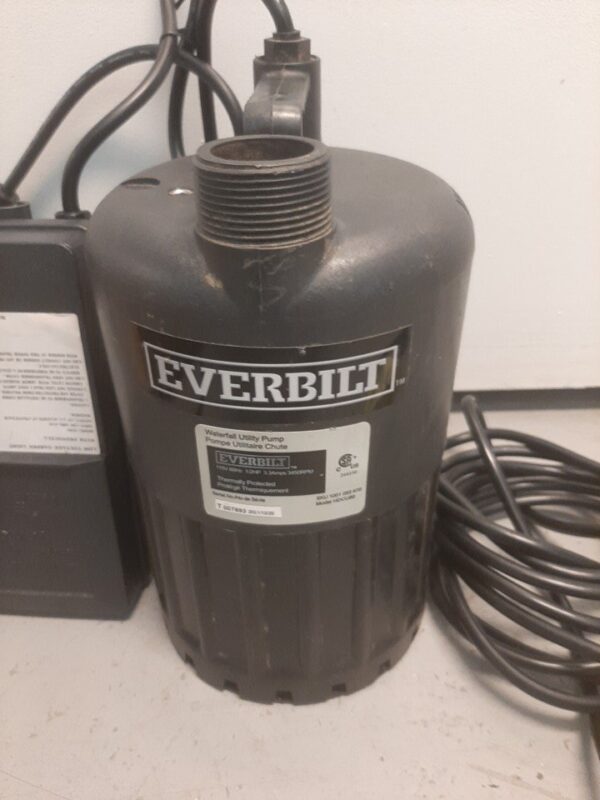 Everbilt 1/2 HP Waterfall Submersible Utility Pump - Image 6