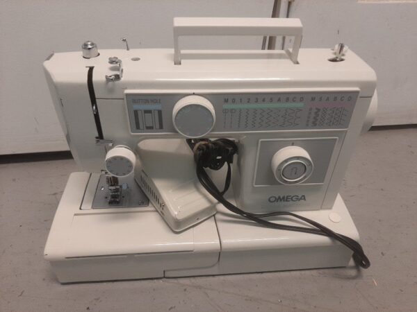 Heavy duty OMEGA 1260 sewing machine sew up to 8 layers of Jeans - Image 13