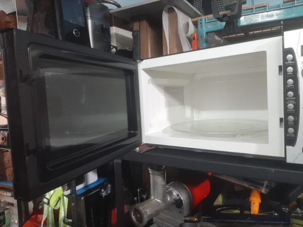 GE Profile 2.2 Cu. Ft. Countertop Microwave Oven Stainless Steel - PEB3228RMSS - Image 10